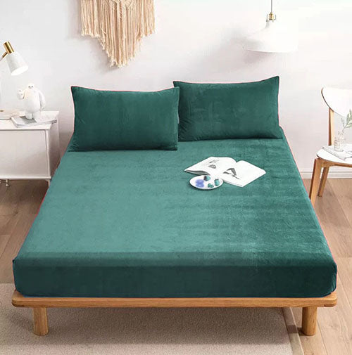 Premium Velvet Fitted Bed Sheet (Green)