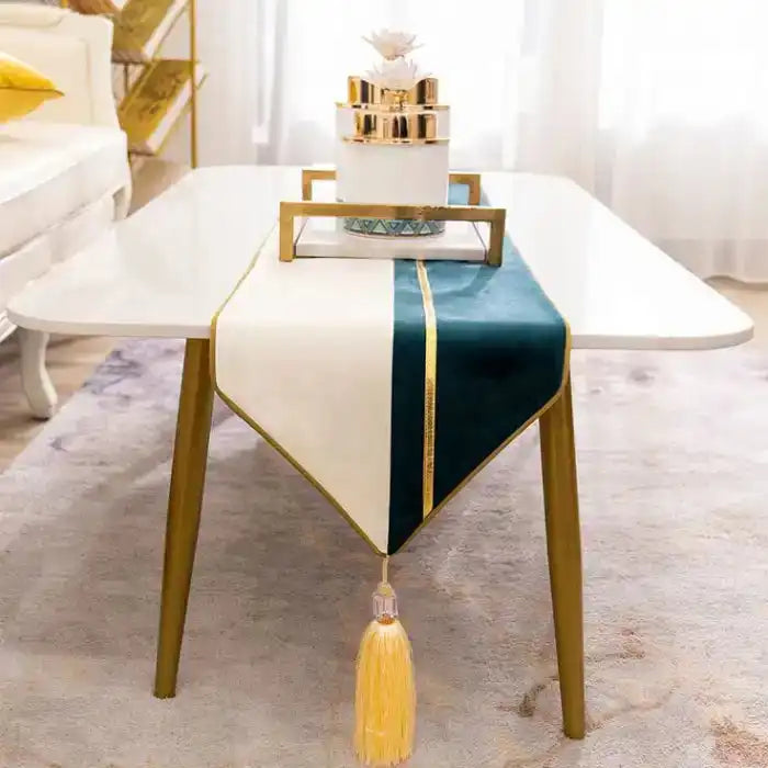 2 Color Velvet Table Runner ( Cream / Green )