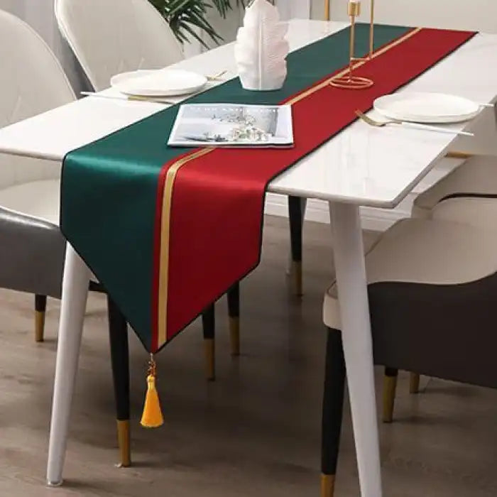 2 Color Velvet Table Runner Green / Maroon