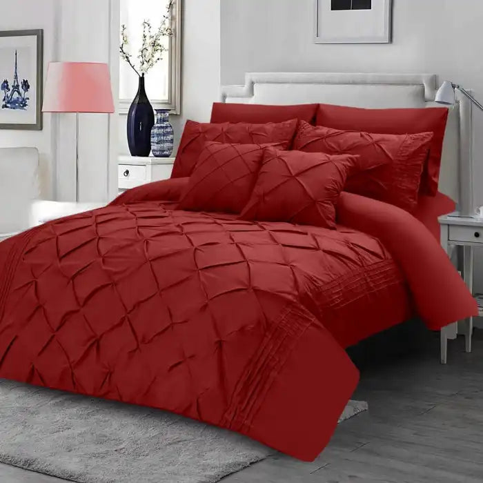 Beautiful 8 Pieces Diamond Red Duvet And Pillow Covers Set