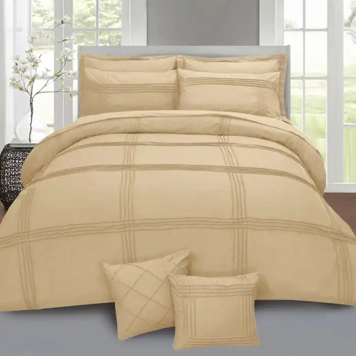 Beautiful 8 Pieces Plated Begi Duvet And Pillow Covers Set