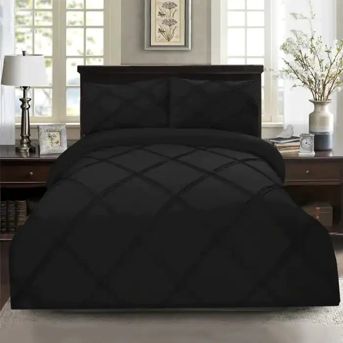 Cross Pleated Duvet Set - Black